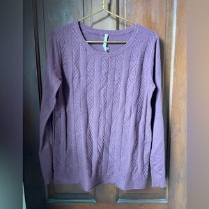 TeeBerry & Weave women’s medium long sleeve purple sweater